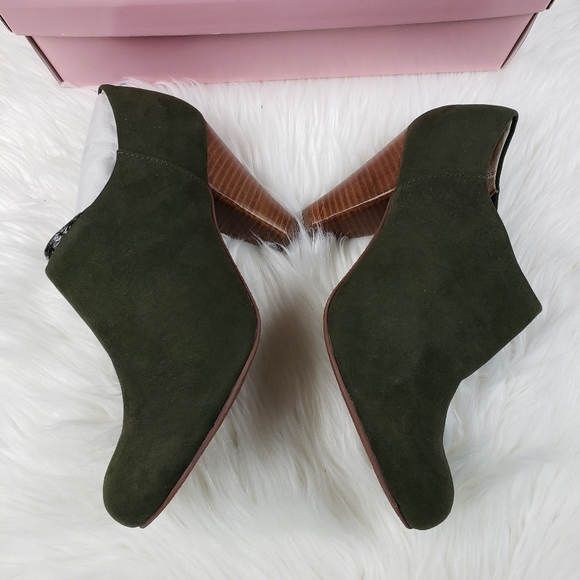 Crown Vintage dark green Tabitha booties NIB - Picture 8 of 14